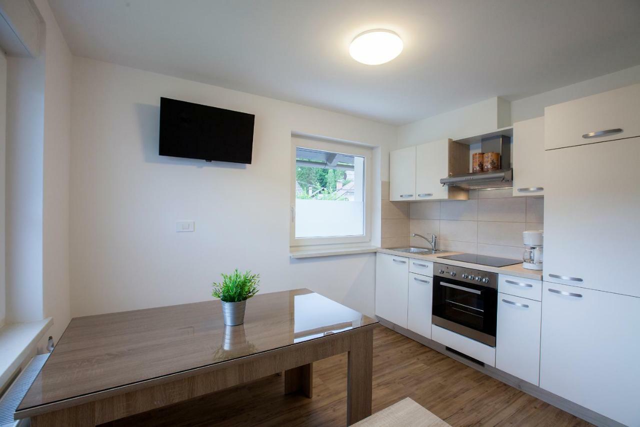 Apartments Razingar 9 Bled Bagian luar foto