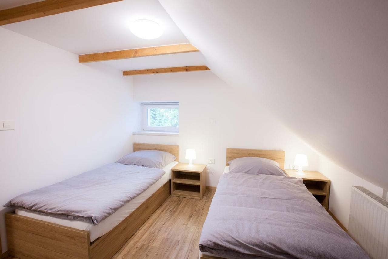 Apartments Razingar 9 Bled Bagian luar foto