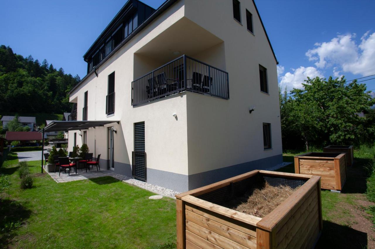 Apartments Razingar 9 Bled Bagian luar foto